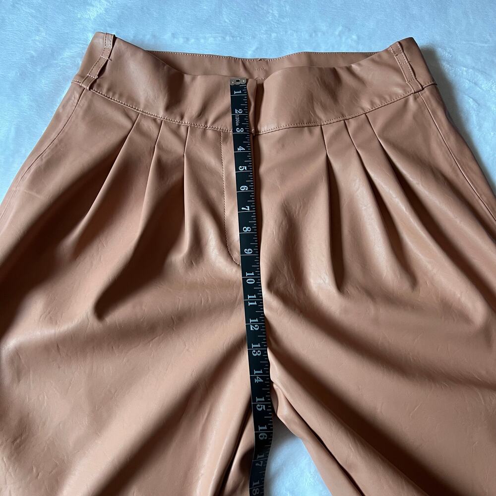 Blank NYC Chelsea High Rise Faux Leather Pleated Tapered Ankle Pants Size 32 - Picture 13 of 15